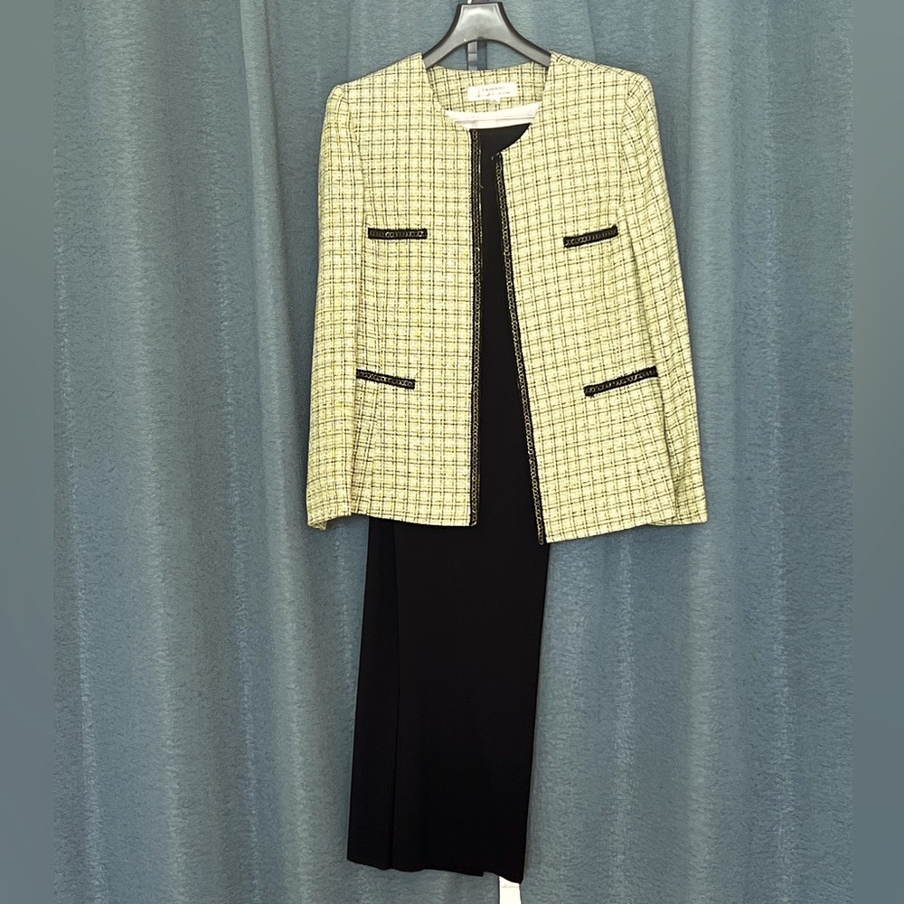 Arthur S Levine brand new , never worn. I missed the return date size 16
